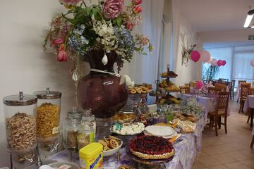 Breakfast buffet