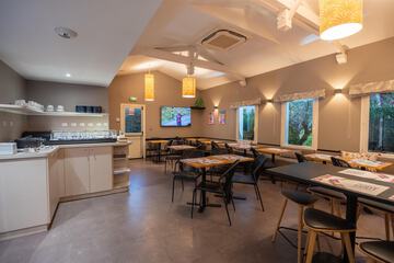 Breakfast area