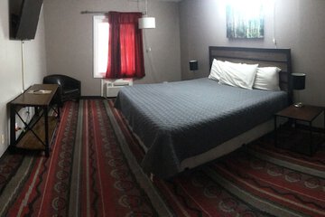 Room 5 of 12