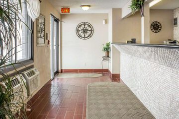 Econo Lodge Ames
