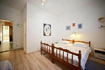 guest_rooms