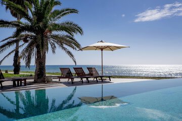 Infinity pool