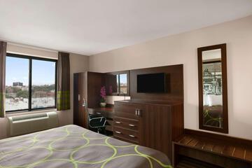 Photo 8