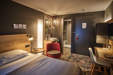 Room amenity