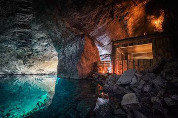Spelunking/cave exploring