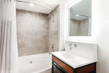 Room 14 of 38