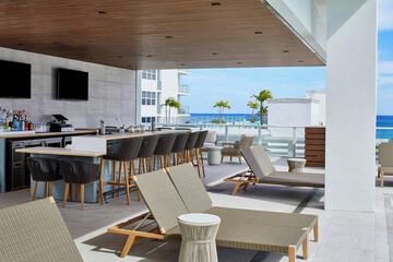 Poolside bar