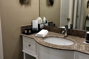 Bathroom sink