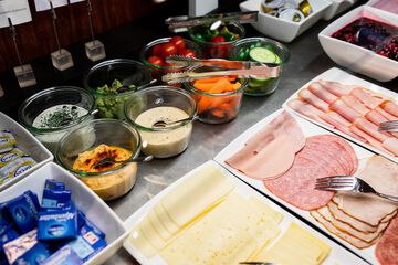 Breakfast buffet