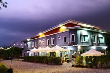 Front of property - evening/night