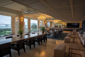 Lobby lounge