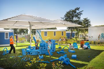 Children's play area - outdoor