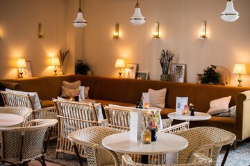 Cafe