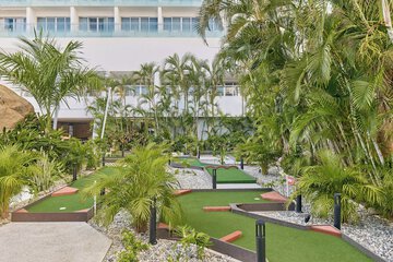 Mini-golf