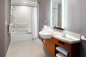 Room 16 of 22