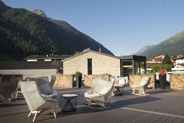 Sundeck