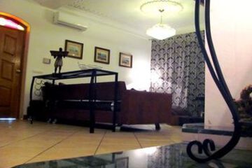 Executive Lounge