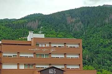 Photo 32