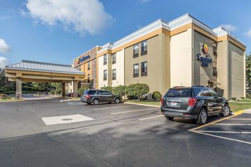 Hotel 4 of 34