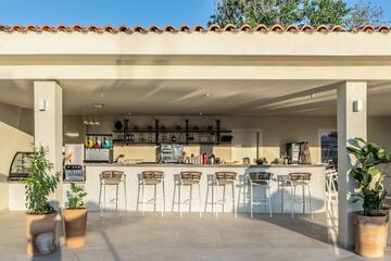 Poolside bar