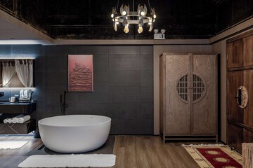 Deep soaking bathtub