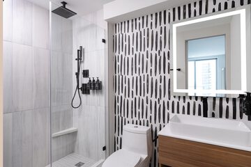 Room 40 of 65