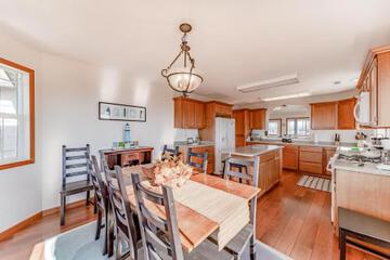 Four bedroom holiday home 