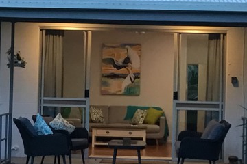 Check-in/check-out kiosk