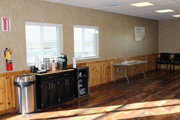 Check-in/check-out kiosk