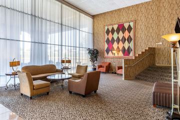 Hotel Interior 7 of 36