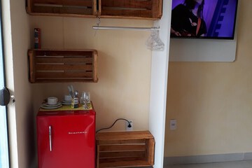 Mini-refrigerator