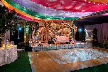 Ballroom/Hall 43 of 45