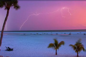 Outrigger Beach Resort