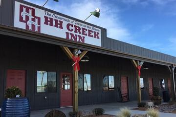 HH Creek Inn