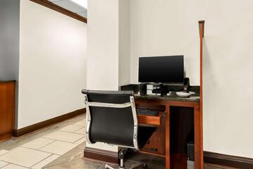 Photo 12