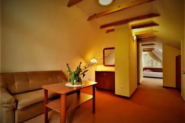 hotel_rooms