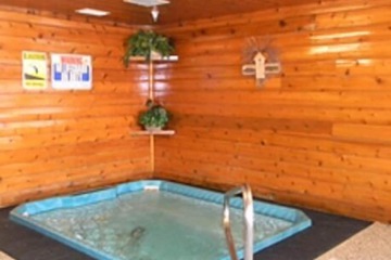 Indoor spa tub