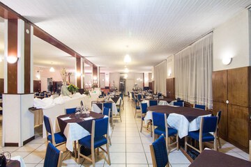 Food court