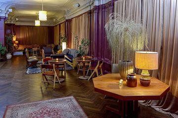 Entertainment 91 of 102