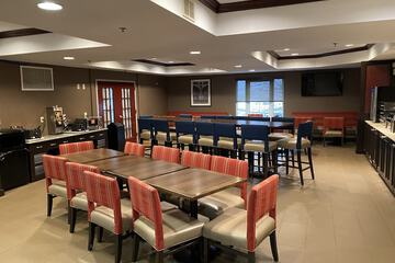 Breakfast/Coffee Service 41 of 54