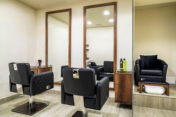 Hair salon