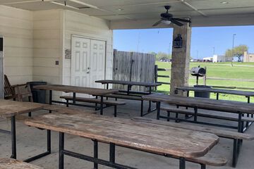 BBQ/picnic area