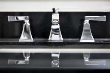 Bathroom sink