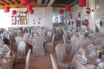 Banquet hall