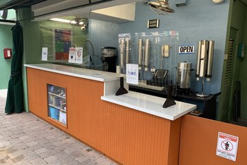 Poolside bar