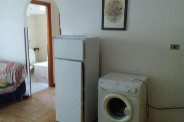 Mini-refrigerator