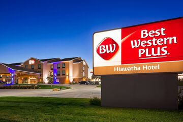 Best Western Plus Hiawatha Hotel
