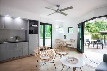 Private kitchenette