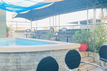 Poolside bar