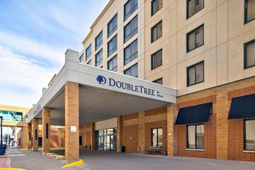 DoubleTree by Hilton Davenport